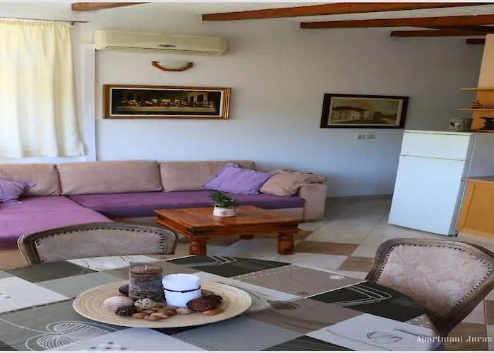 Daire Juras - Two Bedroom With Sea View David