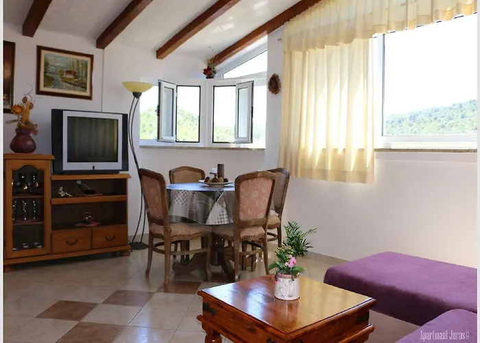 Apartment Juras - Two Bedroom With Sea View David