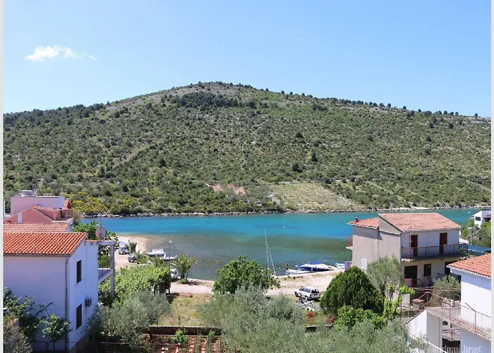 Juras - Two Bedroom With Sea View David Daire *